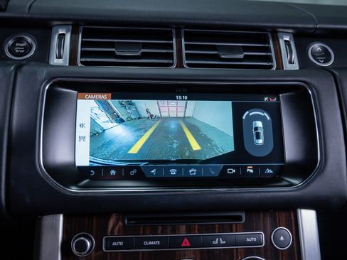 Used 2017 Land Rover Range Rover HSE image 26