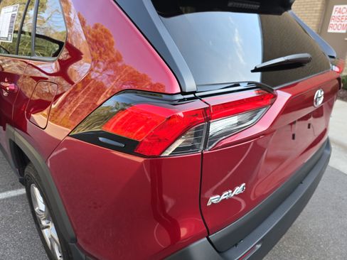 Used 2025 Toyota RAV4 XLE w/ Convenience Package image 36