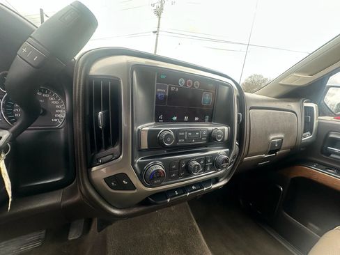 Used 2014 Chevrolet Silverado 1500 LTZ AWD/4WD image 18