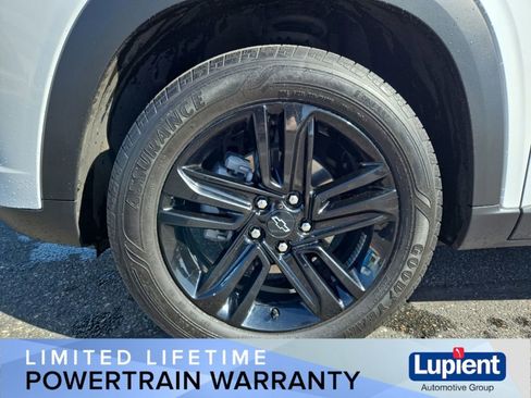 Used 2025 Chevrolet Trax ACTIV w/ Driver Confidence Package FWD image 18