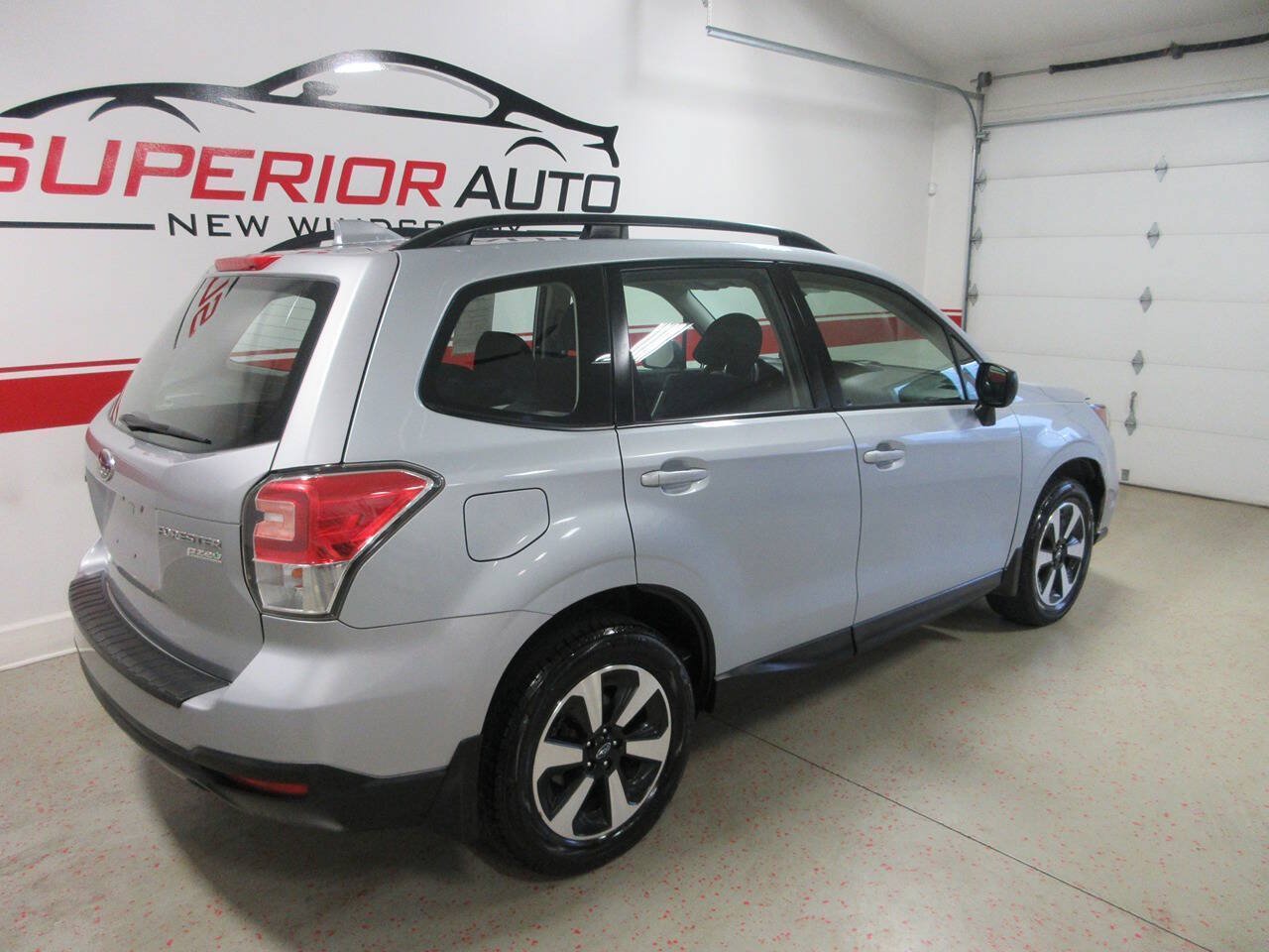 Used 2017 Subaru Forester 2.5i w/ Alloy Wheel Package AWD/4WD image 4