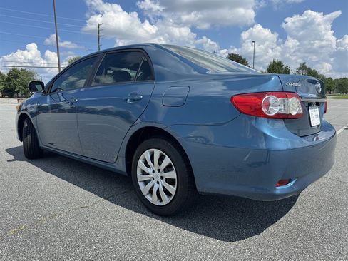Used 2013 Toyota Corolla LE FWD image 21