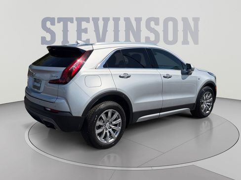 Used 2020 Cadillac XT4 Premium Luxury w/ Cold Weather Package AWD/4WD image 5