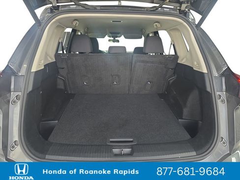 Used 2024 Nissan Rogue SV FWD image 19