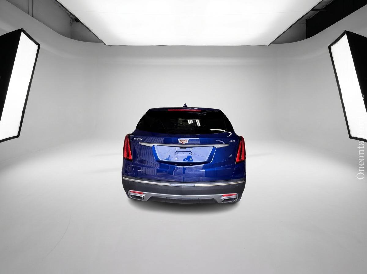 Used 2023 Cadillac XT5 Premium Luxury w/ Platinum Package AWD/4WD image 4