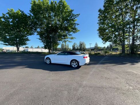 Used 2023 Chevrolet Camaro LT image 15