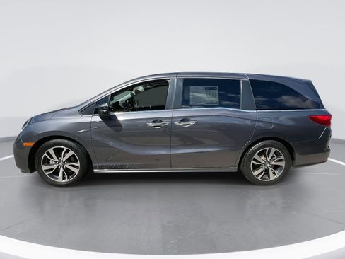 Used 2022 Honda Odyssey Touring image 4