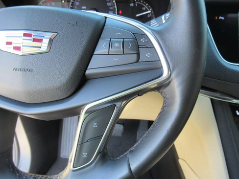 Used 2019 Cadillac XT5 Luxury AWD/4WD image 23