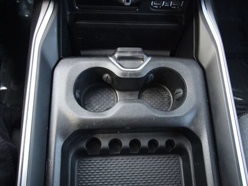 Used 2024 RAM 1500 Big Horn AWD/4WD image 24