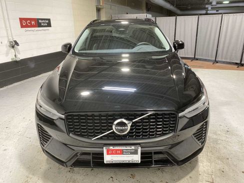 Used 2023 Volvo XC60 B5 Plus image 6