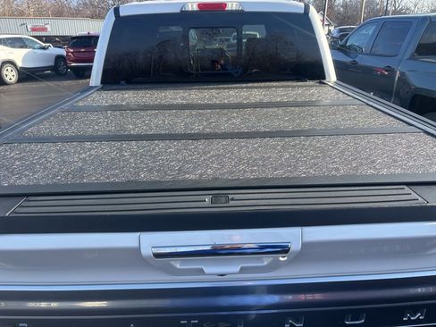 Used 2018 Ford F150 Platinum w/ Equipment Group 701A Luxury image 12