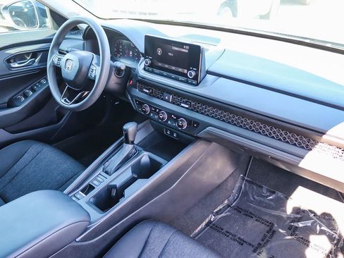 Used 2025 Honda Accord SE image 16