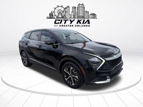 Certified 2025 Kia Sportage EX FWD image 8