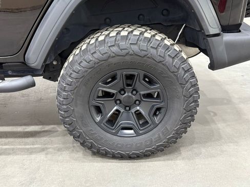 Used 2019 Jeep Wrangler Unlimited Sport S image 39