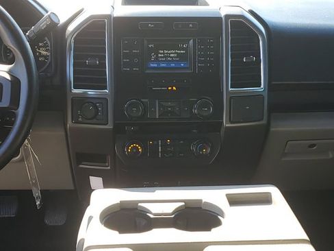 Used 2015 Ford F150 XLT AWD/4WD image 25