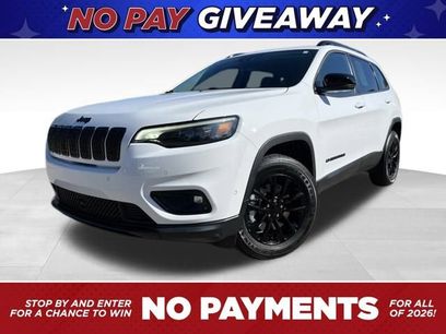 Used 2023 Jeep Cherokee Altitude Lux