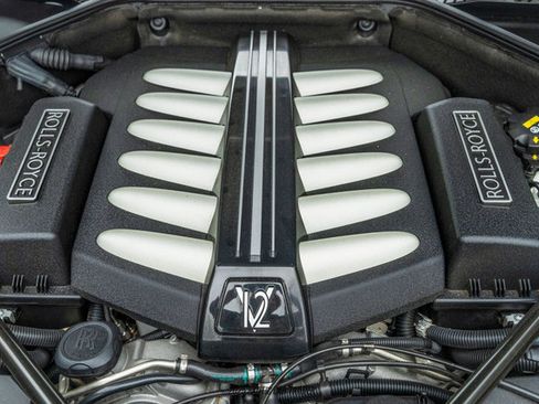 Used 2015 Rolls-Royce Ghost image 22