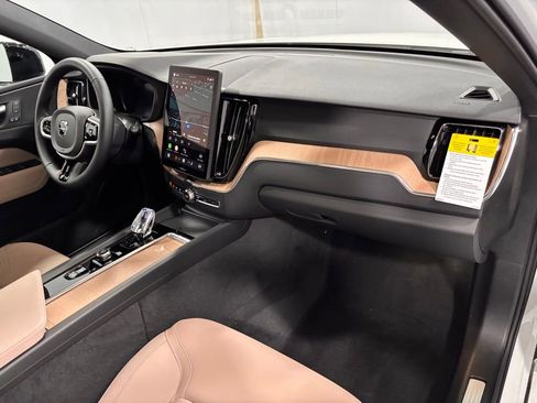 New 2026 Volvo XC60 B5 Core w/ Climate Package image 2