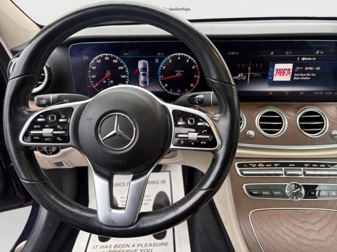 Used 2020 Mercedes-Benz E 350 4MATIC Sedan image 10