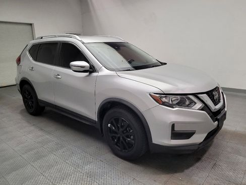 Used 2019 Nissan Rogue SV FWD image 13