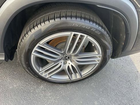 Used 2024 Mercedes-Benz GLS 450 4MATIC image 19