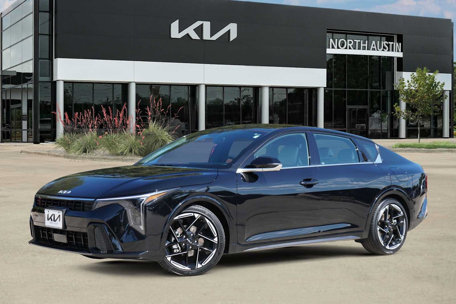 Certified 2025 Kia K4 GT-Line w/ GT-Line Premium Package FWD image 1