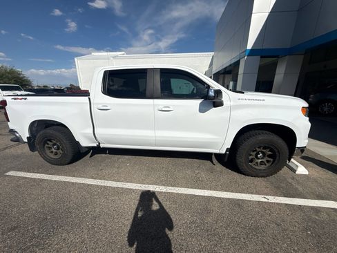Used 2023 Chevrolet Silverado 1500 LT AWD/4WD image 1