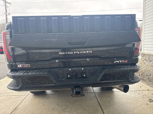 Used 2025 GMC Sierra 2500 AT4 w/ AT4 Premium Plus Package image 12