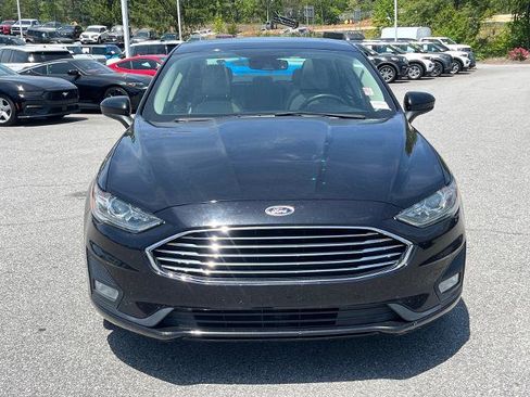Certified 2019 Ford Fusion SE w/ Equipment Group 151A FWD image 5