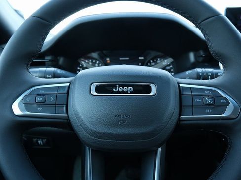 New 2026 Jeep Compass Latitude AWD/4WD image 16