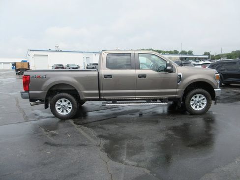 Used 2022 Ford F250 XL w/ STX Appearance Package AWD/4WD image 4