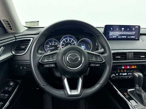 Used 2023 MAZDA CX-9 Touring Plus image 4