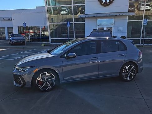 New 2026 Volkswagen GTI SE FWD image 8