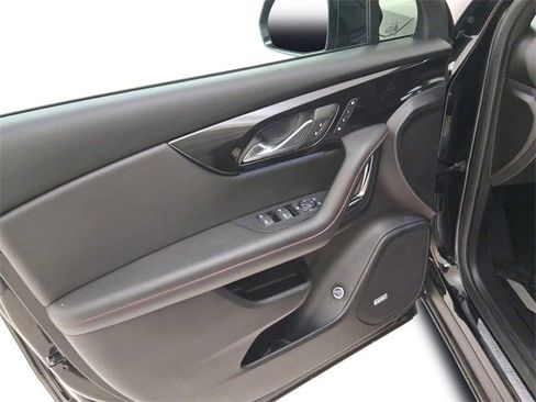 Certified 2023 Chevrolet Blazer RS w/ Driver Confidence II Package image 13