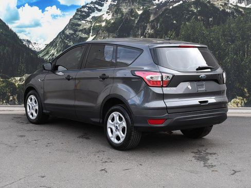 Used 2018 Ford Escape S image 9