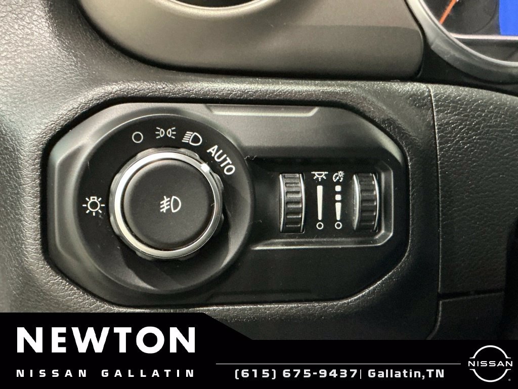 Used 2021 Jeep Wrangler Sport AWD/4WD image 35