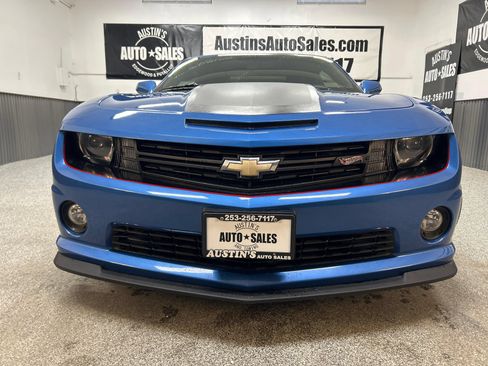 Used 2013 Chevrolet Camaro SS w/ Hot Wheels Special Edition RWD image 2
