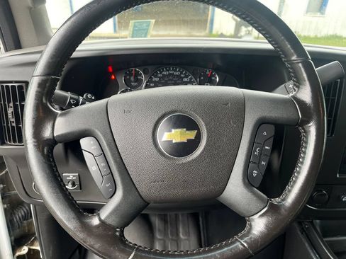 Used 2020 Chevrolet Express 2500 w/ Driver Convenience Package RWD image 18