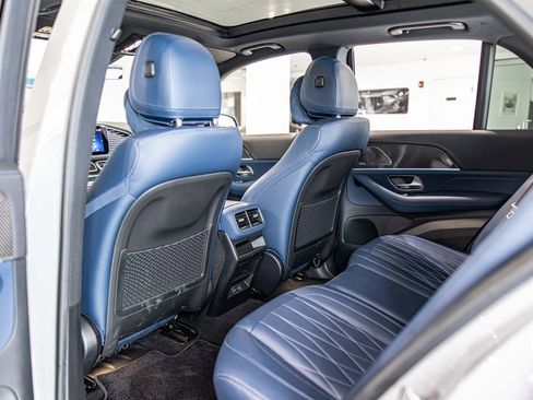 Used 2025 Mercedes-Benz GLE 63 AMG S image 34