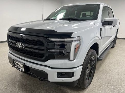 Used 2025 Ford F150 Lariat AWD/4WD image 4