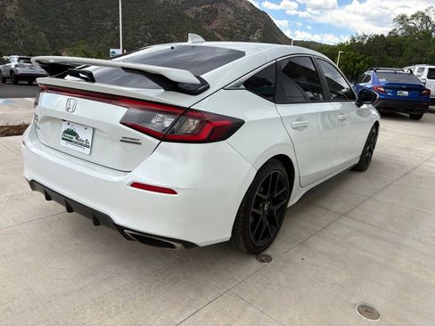 Used 2024 Honda Civic Sport Touring image 10