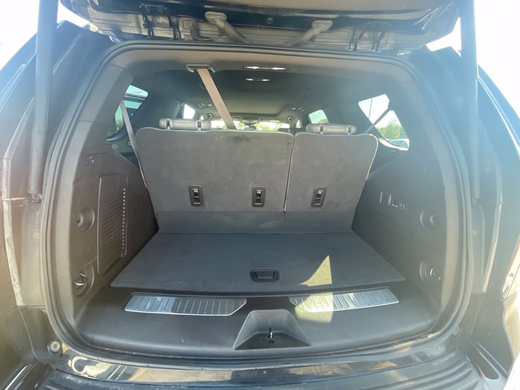 Used 2023 Chevrolet Tahoe Z71 w/ Z71 Off-Road Package AWD/4WD image 22