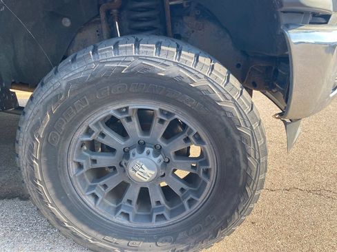 Used 2011 Ford F350 Lariat w/ Lariat Interior Pkg AWD/4WD image 5
