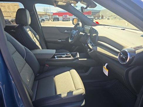 New 2026 Chevrolet Equinox LT image 24