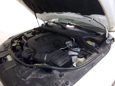 Used 2011 Dodge Durango Crew w/ Entry Nav/Commuter Group image 26