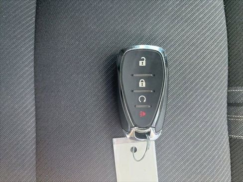 Used 2025 Chevrolet Blazer LT FWD image 17