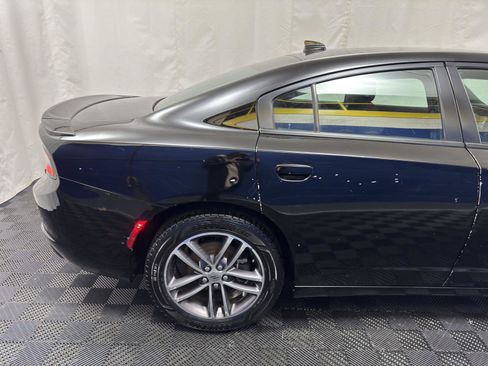 Used 2019 Dodge Charger SXT image 13