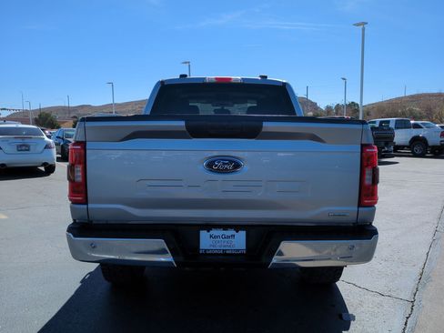 Used 2023 Ford F150 XLT image 4