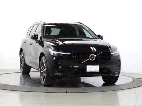 Certified 2025 Volvo XC60 B5 Core AWD/4WD image 1