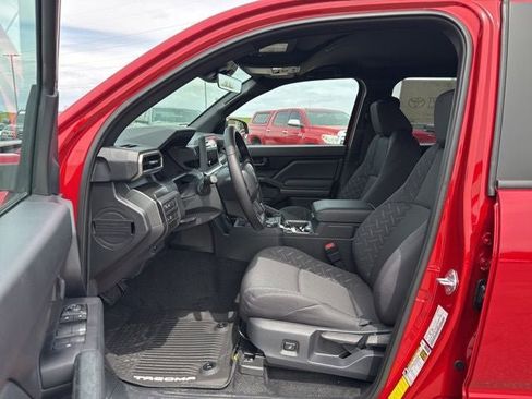 Used 2026 Toyota Tacoma SR5 AWD/4WD image 18